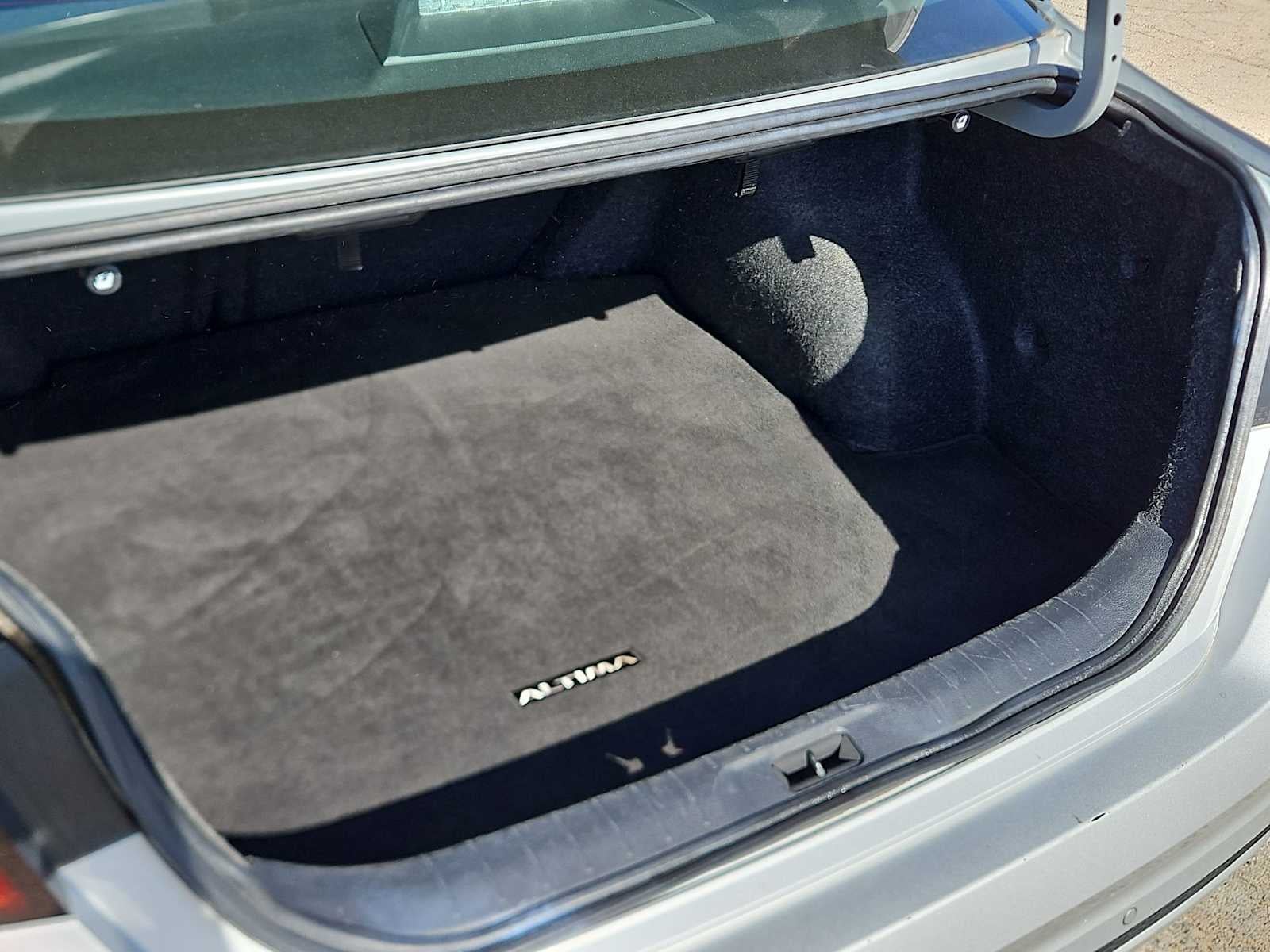 2023 Nissan Altima SV FWD