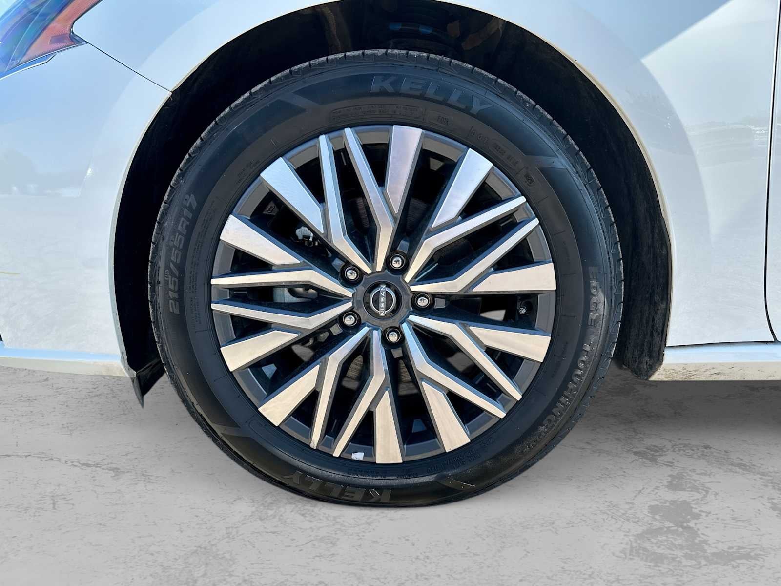 2025 Nissan Altima SV FWD