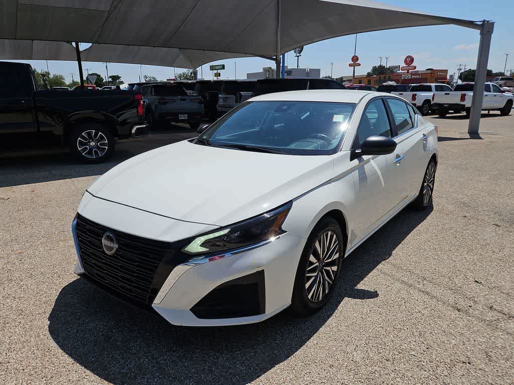 2025 Nissan Altima SV FWD