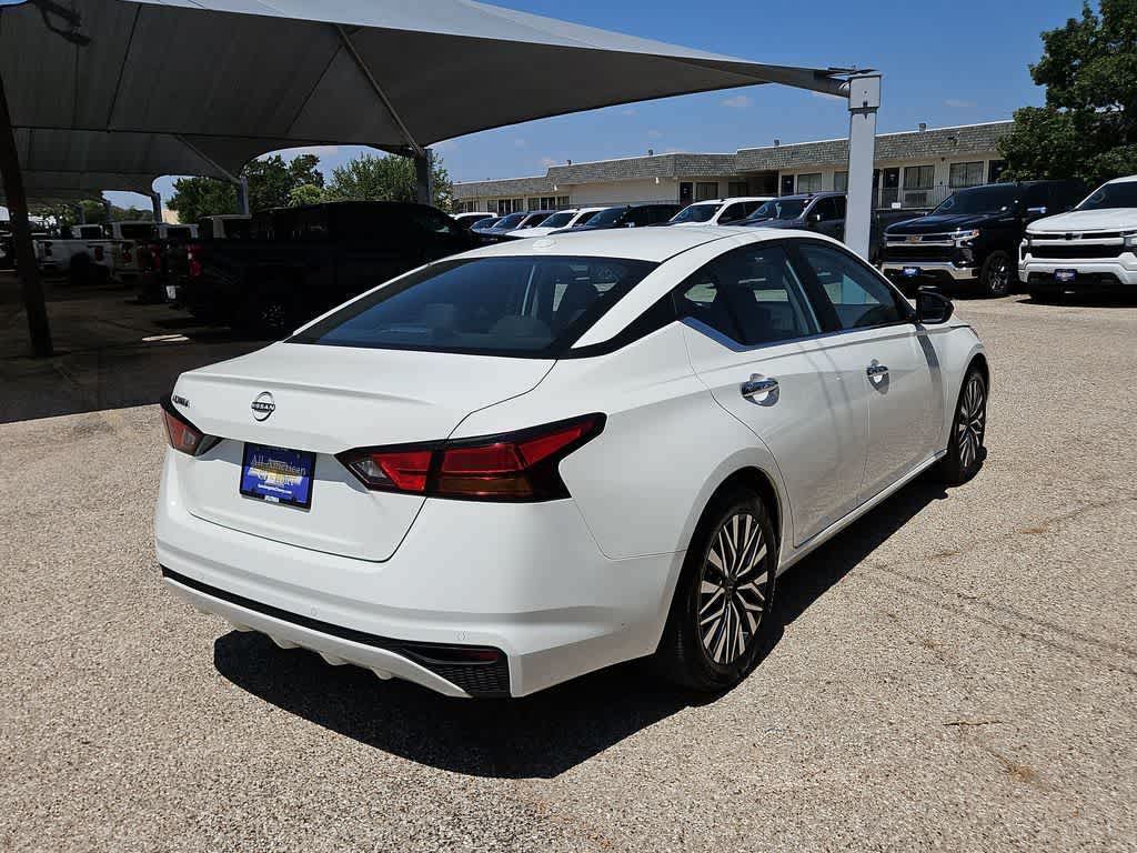 2025 Nissan Altima SV FWD