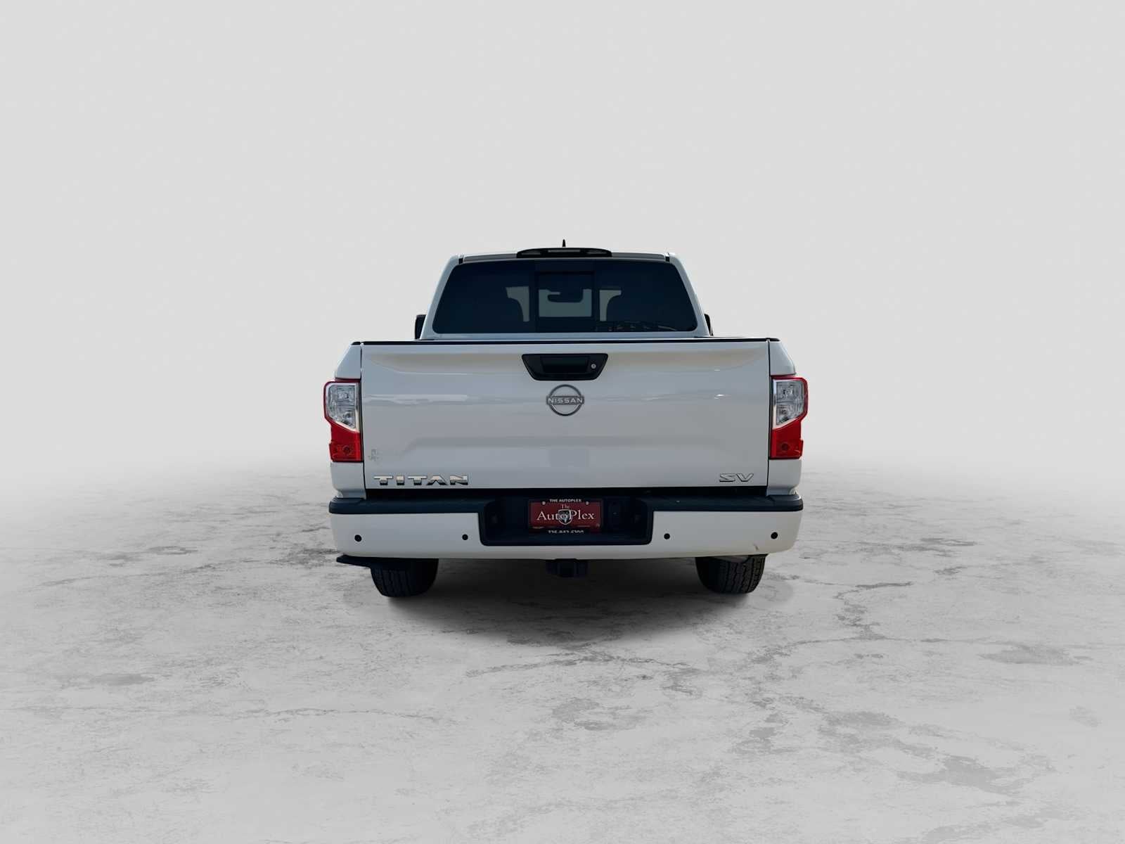 2024 Nissan Titan Crew Cab SV 4x2