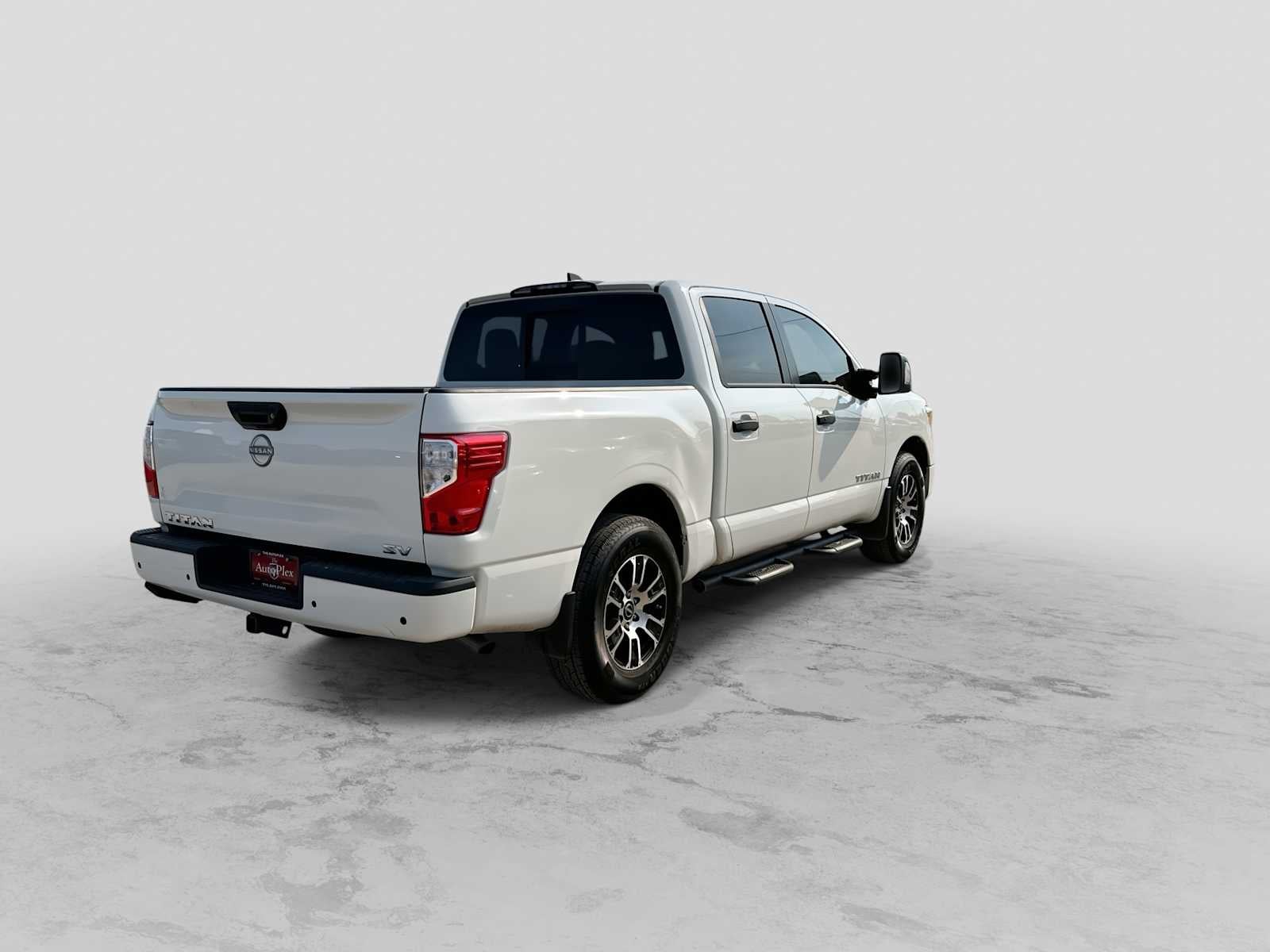 2024 Nissan Titan Crew Cab SV 4x2