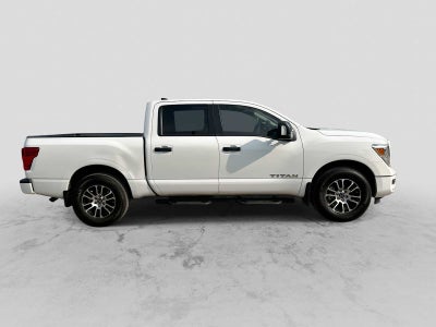 2024 Nissan Titan Crew Cab SV 4x2