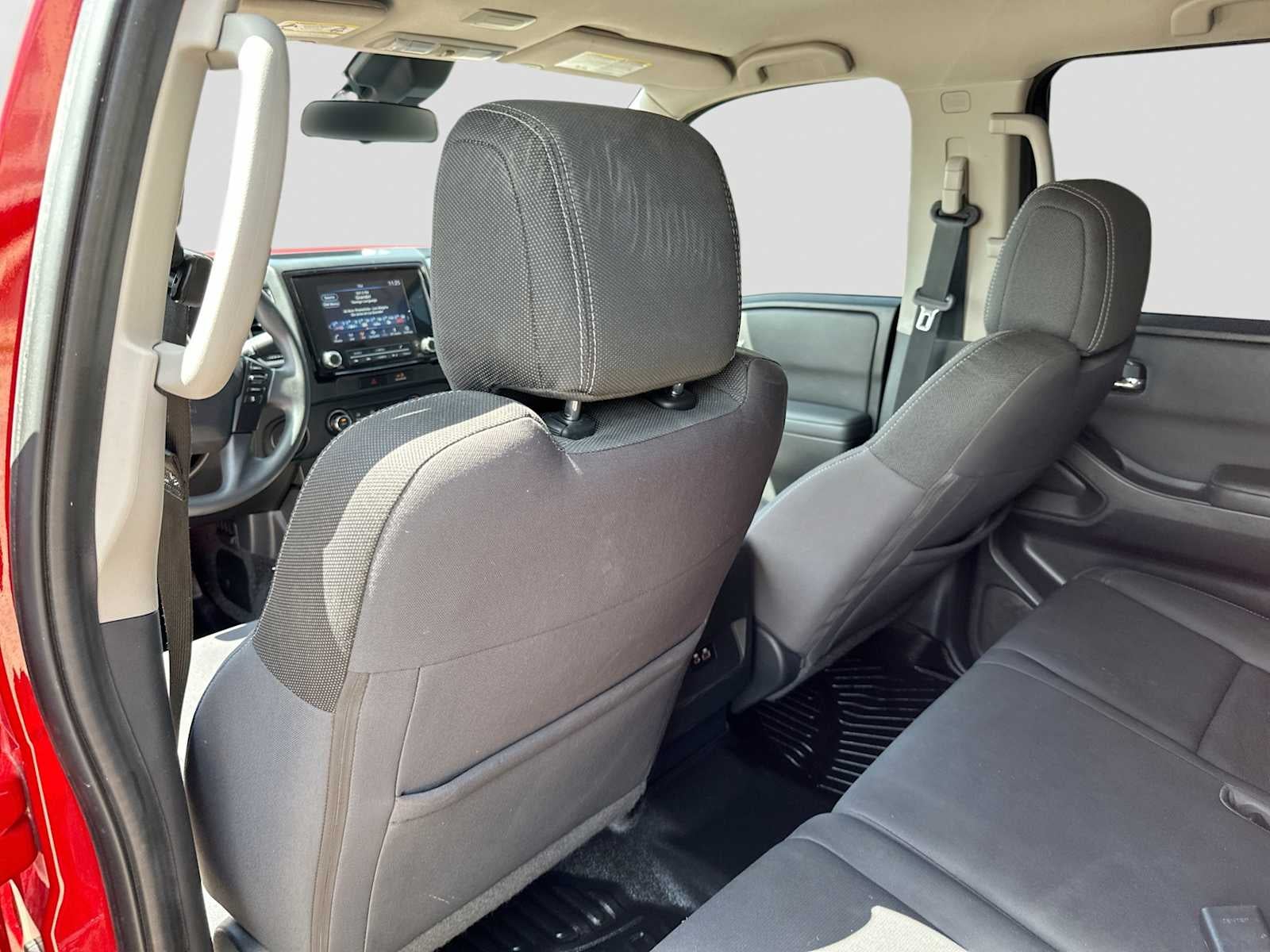2022 Nissan Frontier Crew Cab SV 4x2
