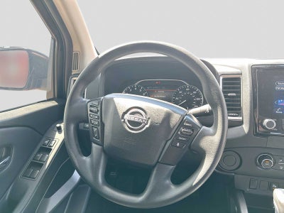 2022 Nissan Frontier Crew Cab SV 4x2