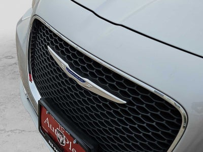 2023 Chrysler 300 Touring
