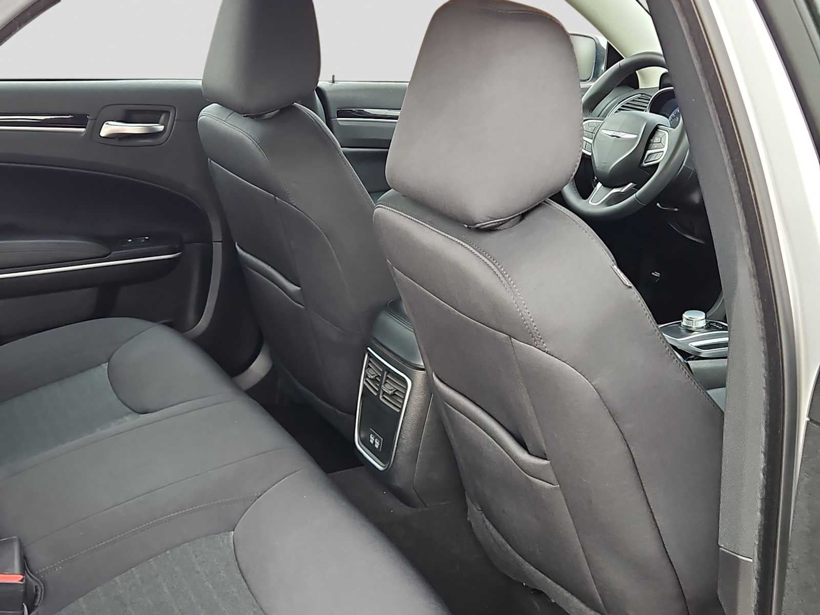 2023 Chrysler 300 Touring