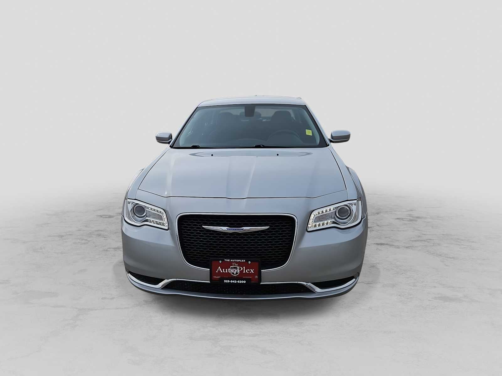 2023 Chrysler 300 Touring
