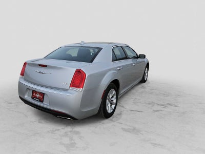 2023 Chrysler 300 Touring