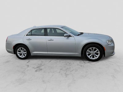 2023 Chrysler 300 Touring