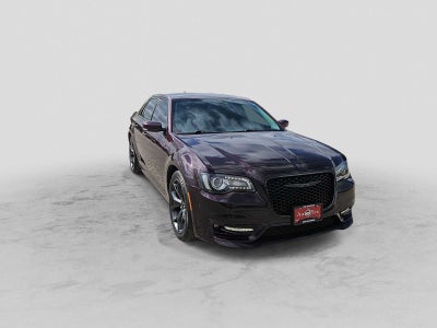2021 Chrysler 300 Touring L