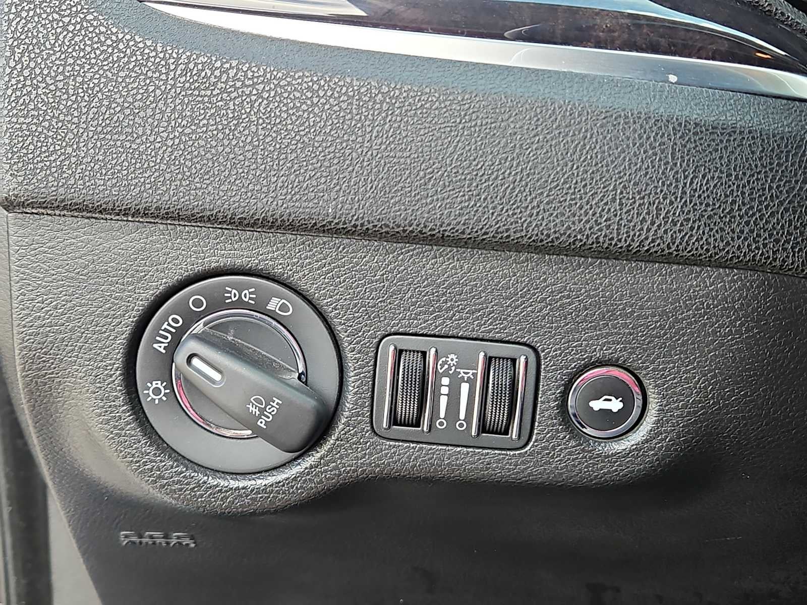 2021 Chrysler 300 Touring L