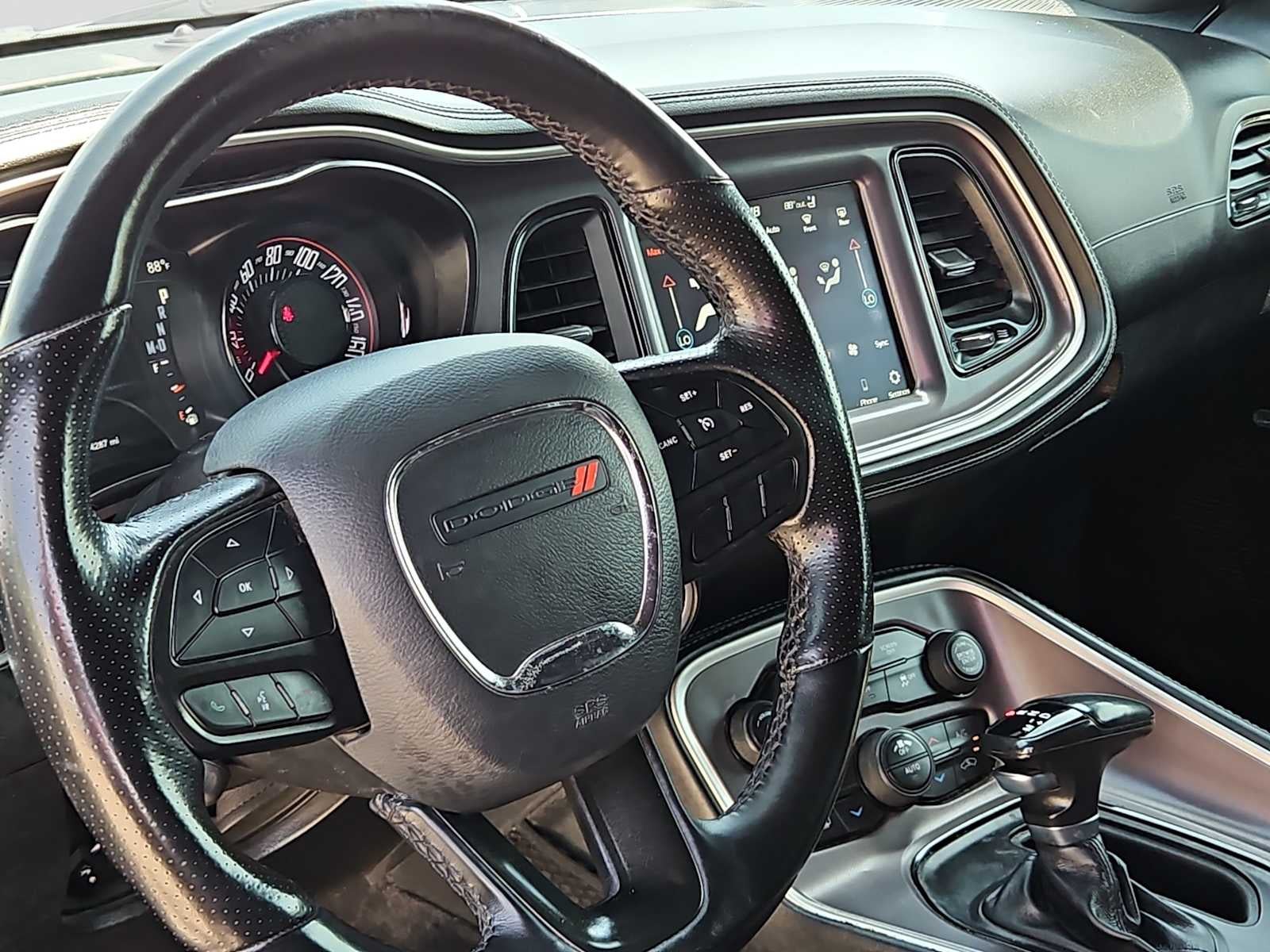 2022 Dodge Challenger SXT