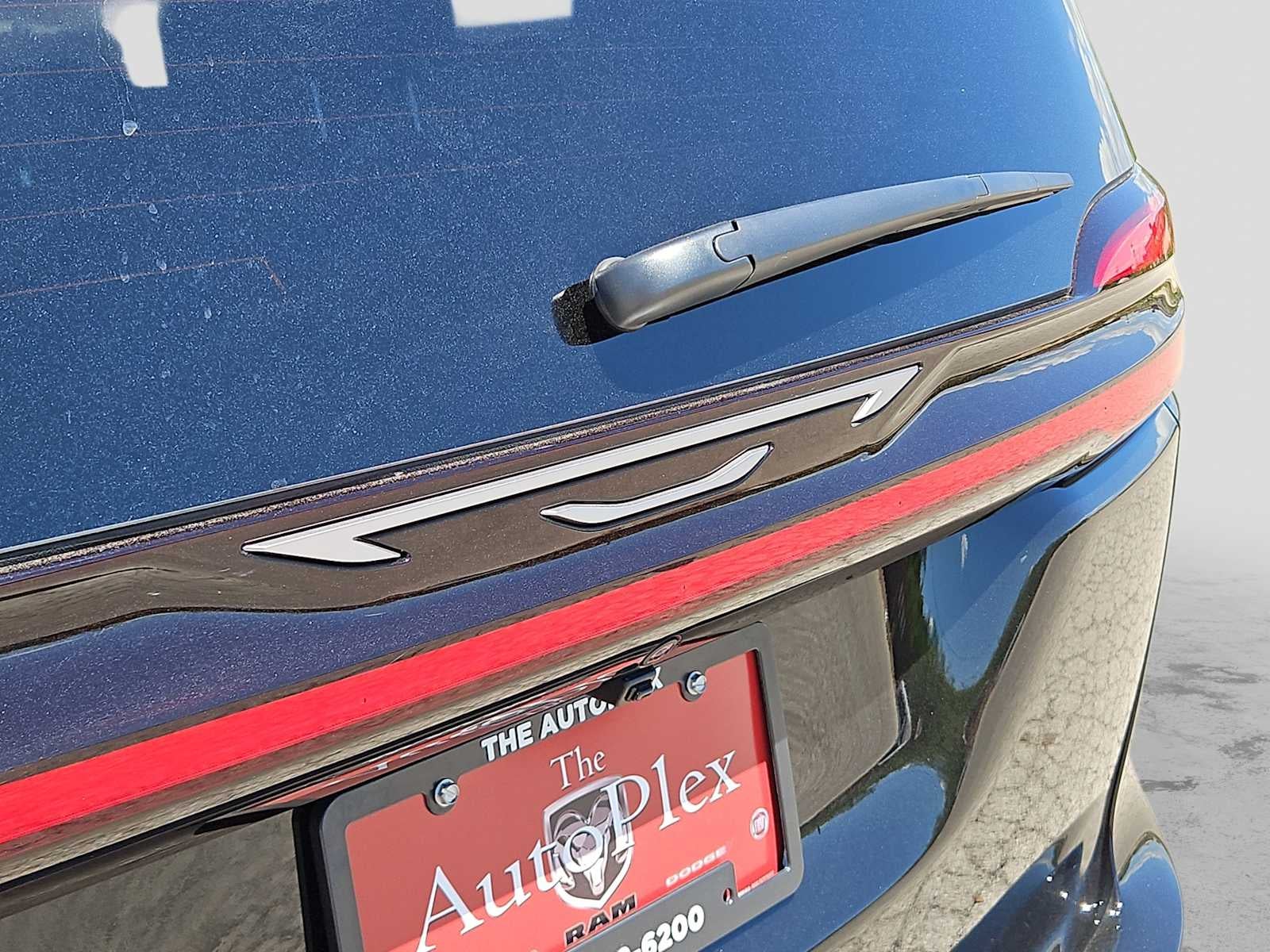 2027 Chrysler Pacifica PACIFICA SELECT