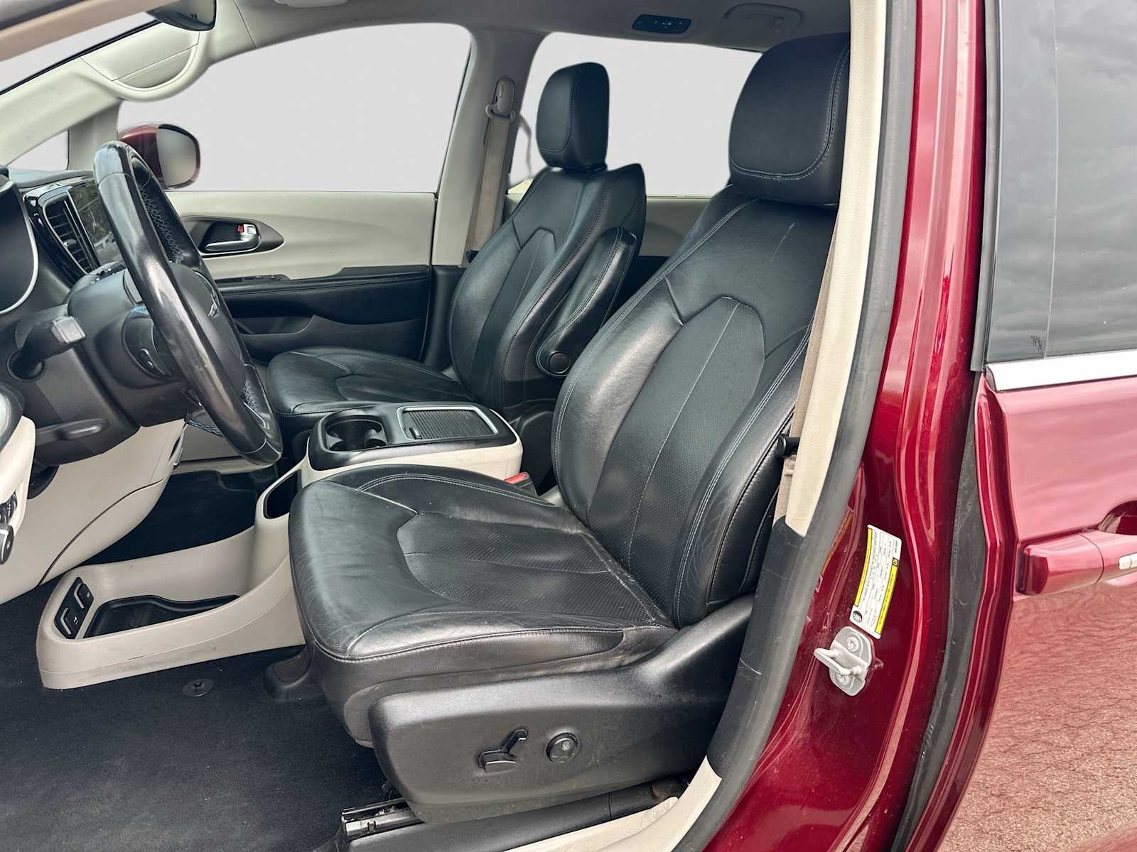 2021 Chrysler Pacifica Touring L