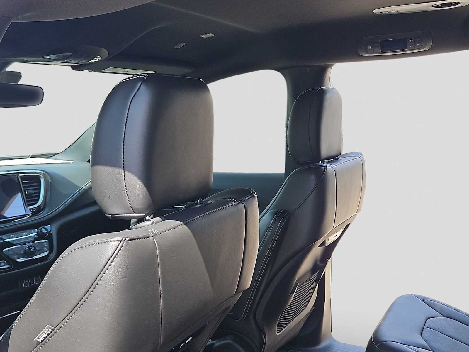 2025 Chrysler Pacifica PACIFICA SELECT