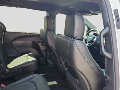 2025 Chrysler Pacifica PACIFICA SELECT