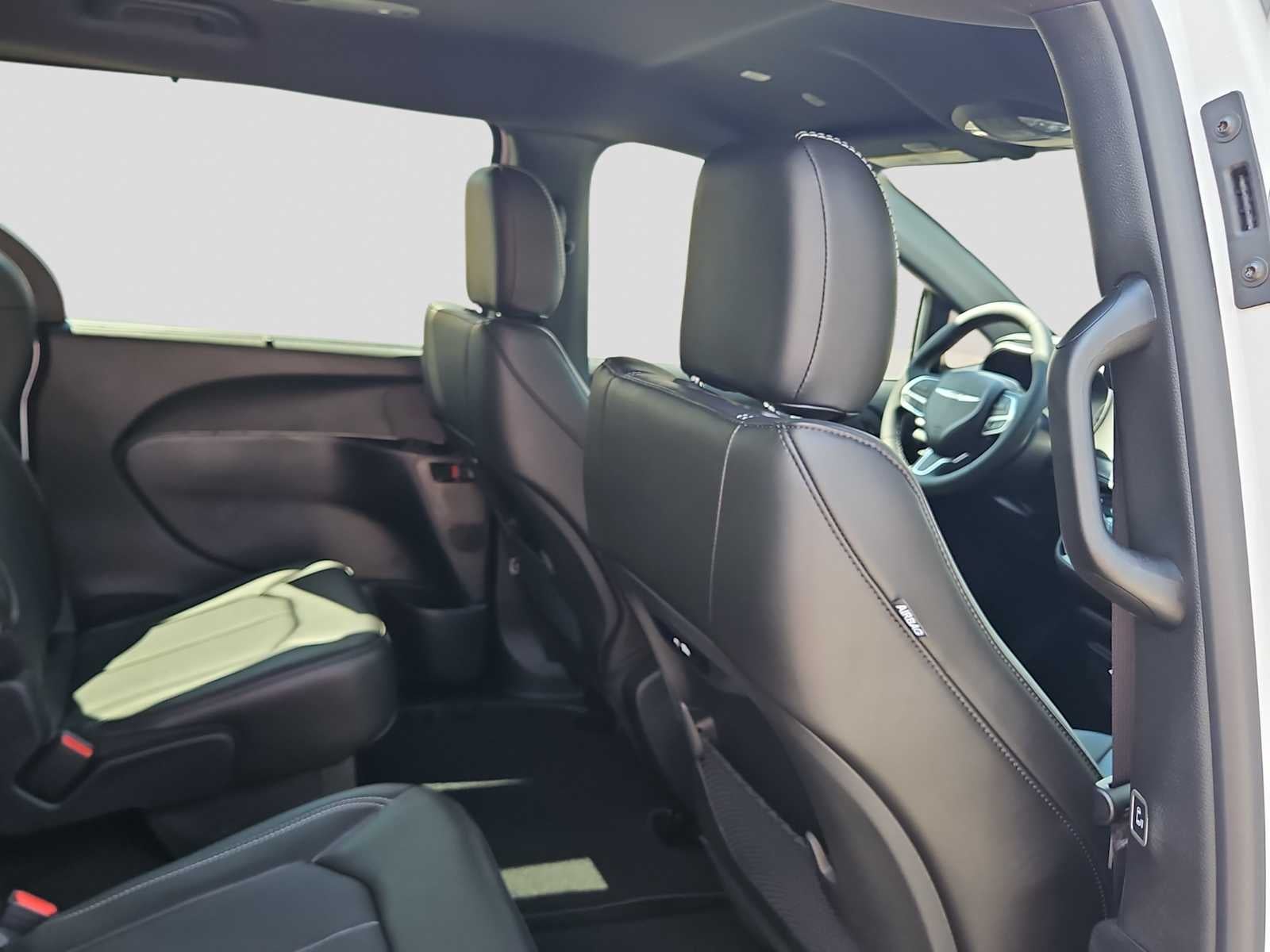 2025 Chrysler Pacifica PACIFICA SELECT