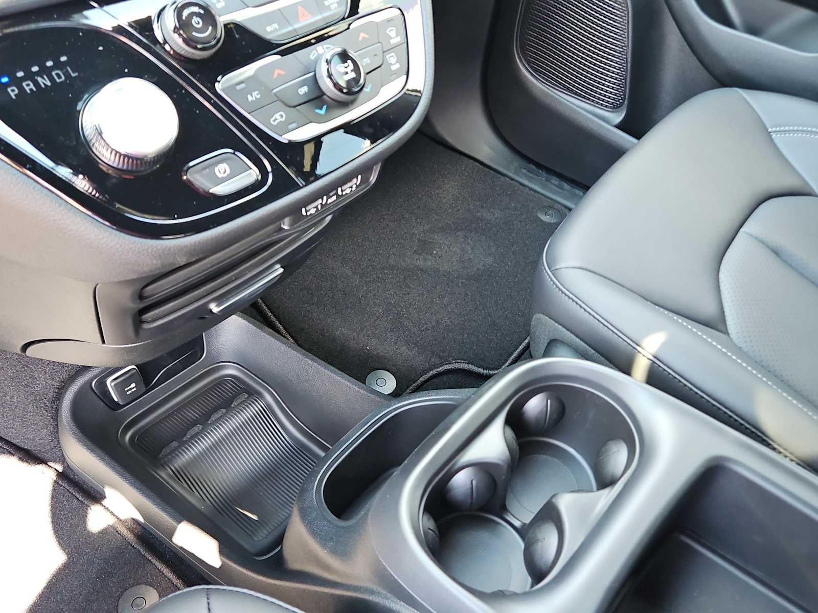 2025 Chrysler Pacifica PACIFICA SELECT