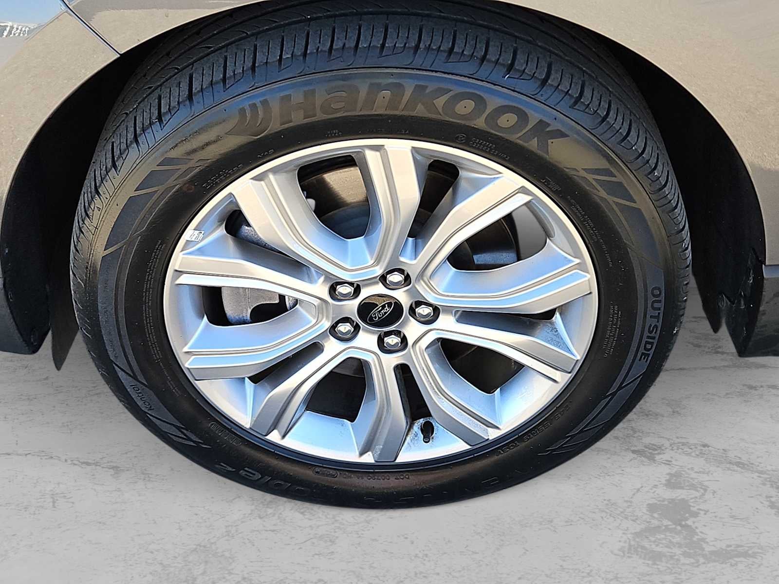 2024 Ford Edge Titanium