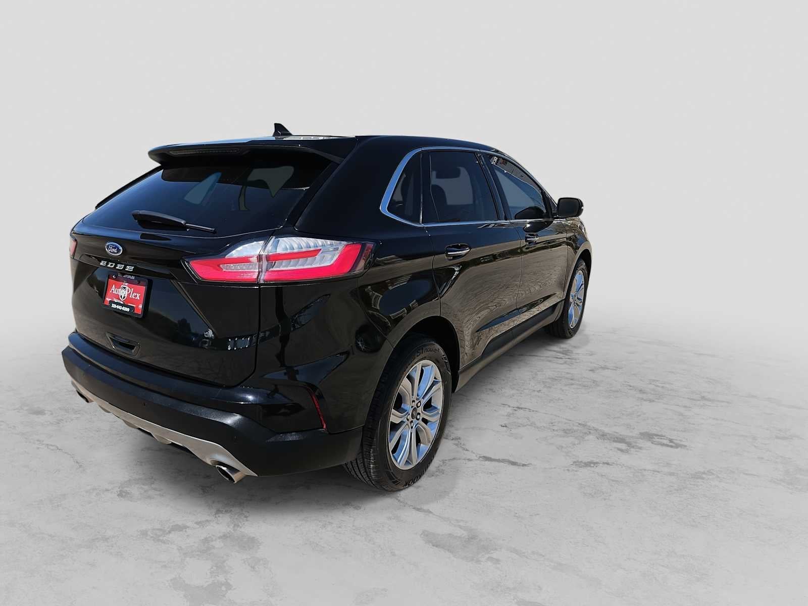 2023 Ford Edge Titanium