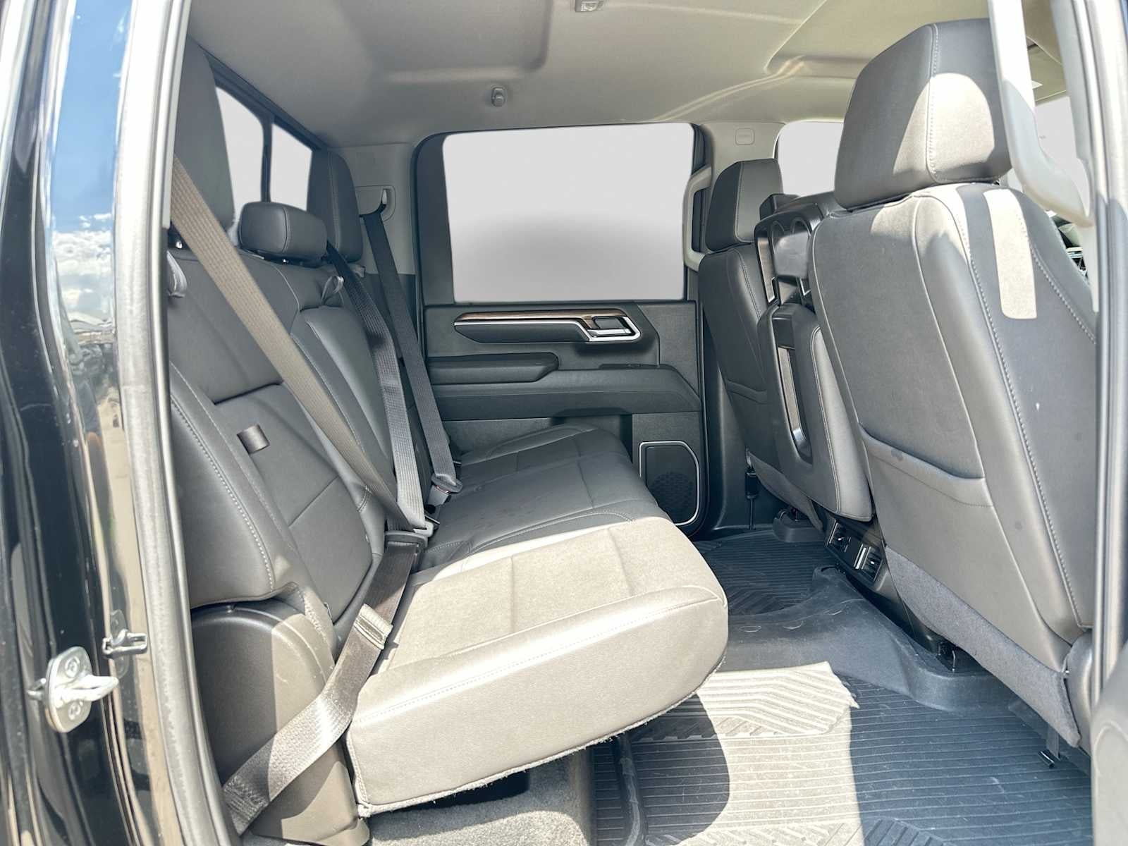 2025 Chevrolet Silverado 2500HD 4WD Crew Cab Standard Bed LT