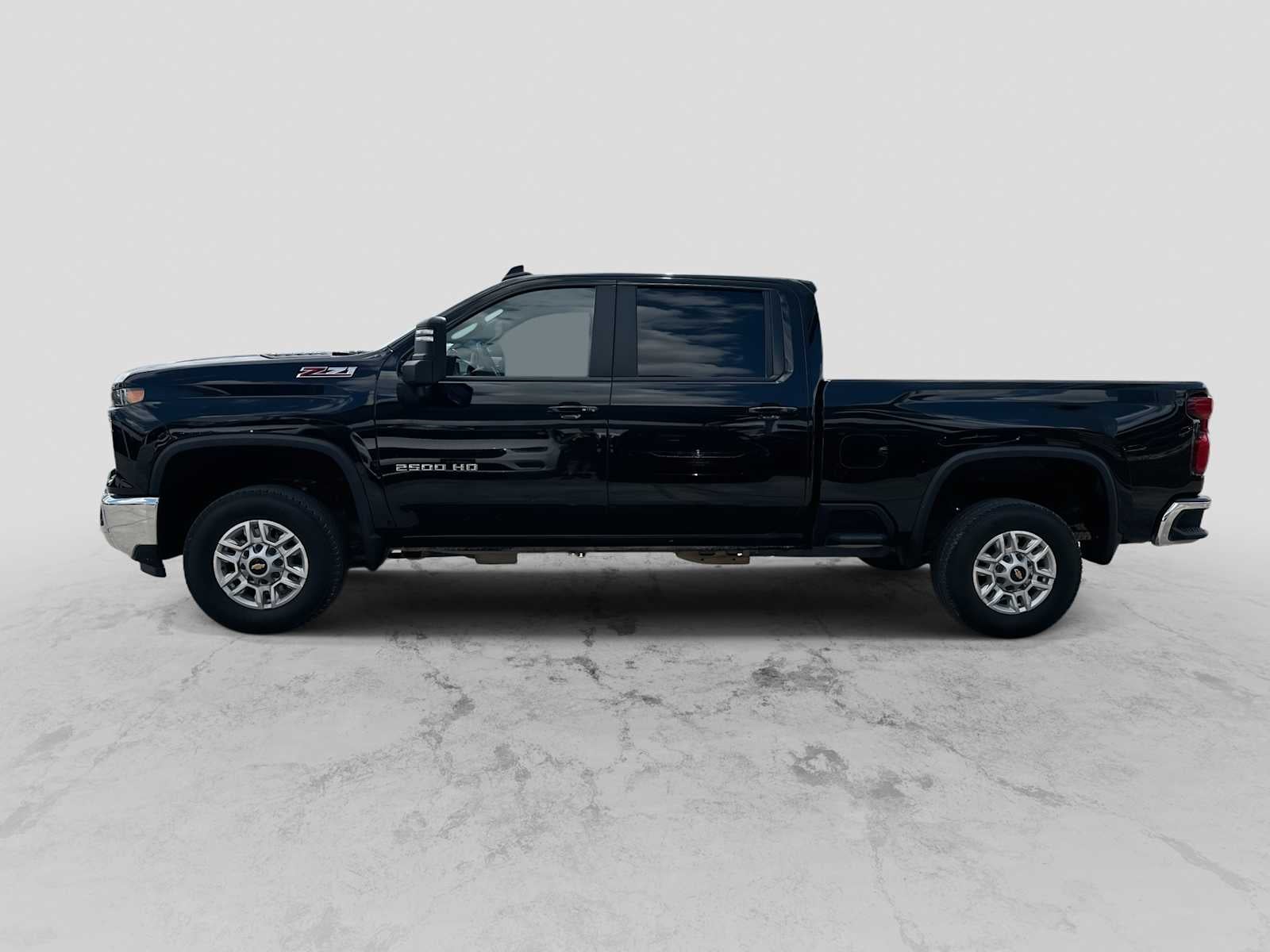 2025 Chevrolet Silverado 2500HD 4WD Crew Cab Standard Bed LT