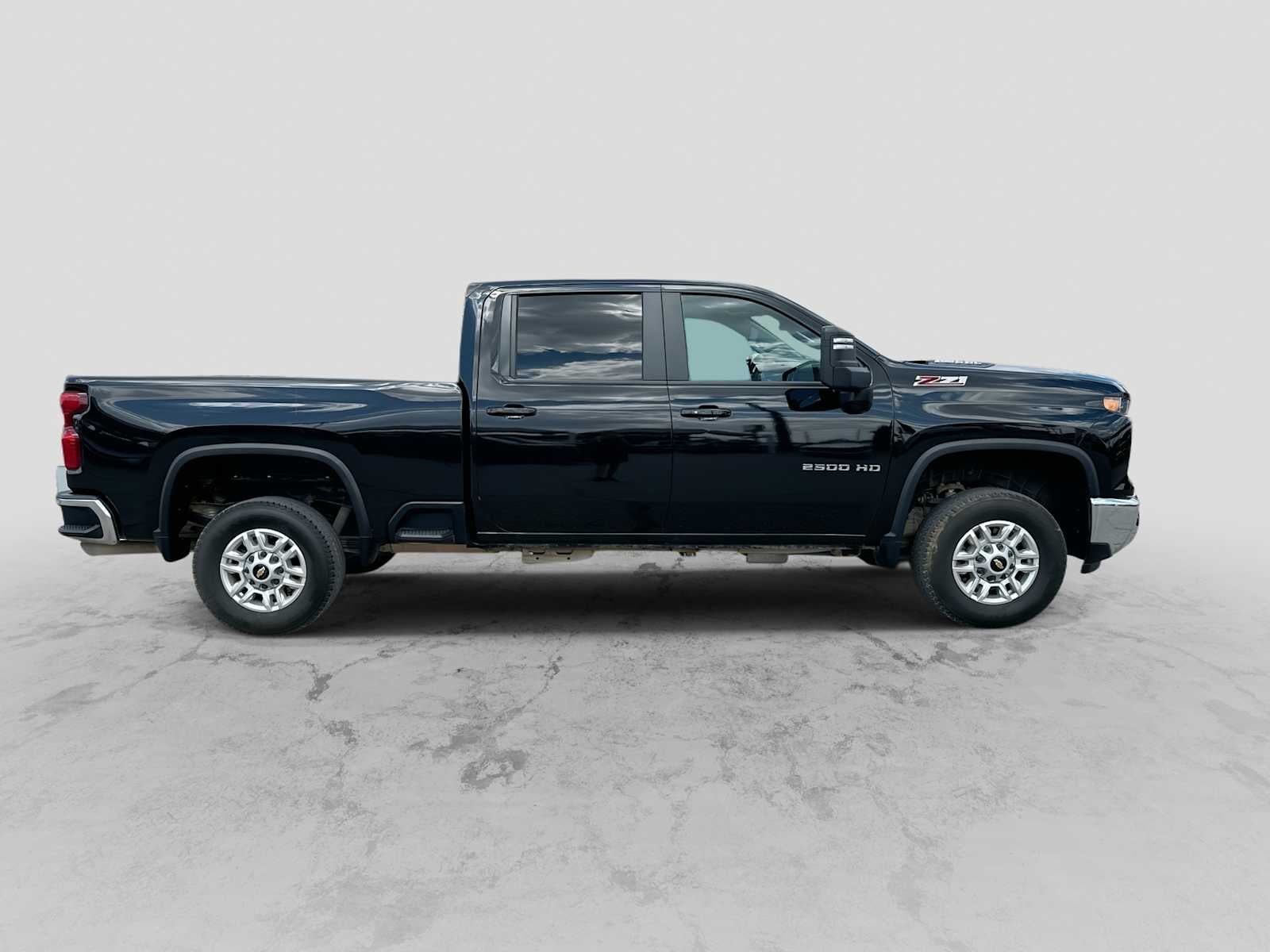 2025 Chevrolet Silverado 2500HD 4WD Crew Cab Standard Bed LT