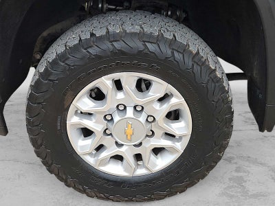 2023 Chevrolet Silverado 2500HD 4WD Crew Cab Standard Bed LT