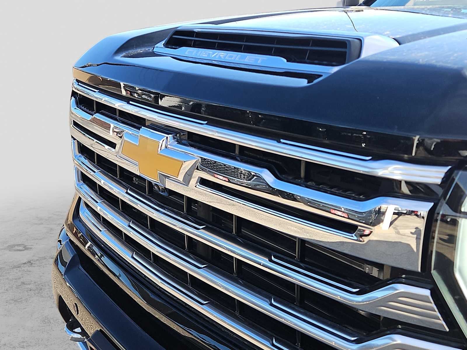 2024 Chevrolet Silverado 2500HD 4WD Crew Cab Standard Bed High Country