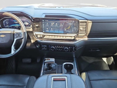 2022 Chevrolet Silverado 1500 4WD Crew Cab Short Bed LTZ