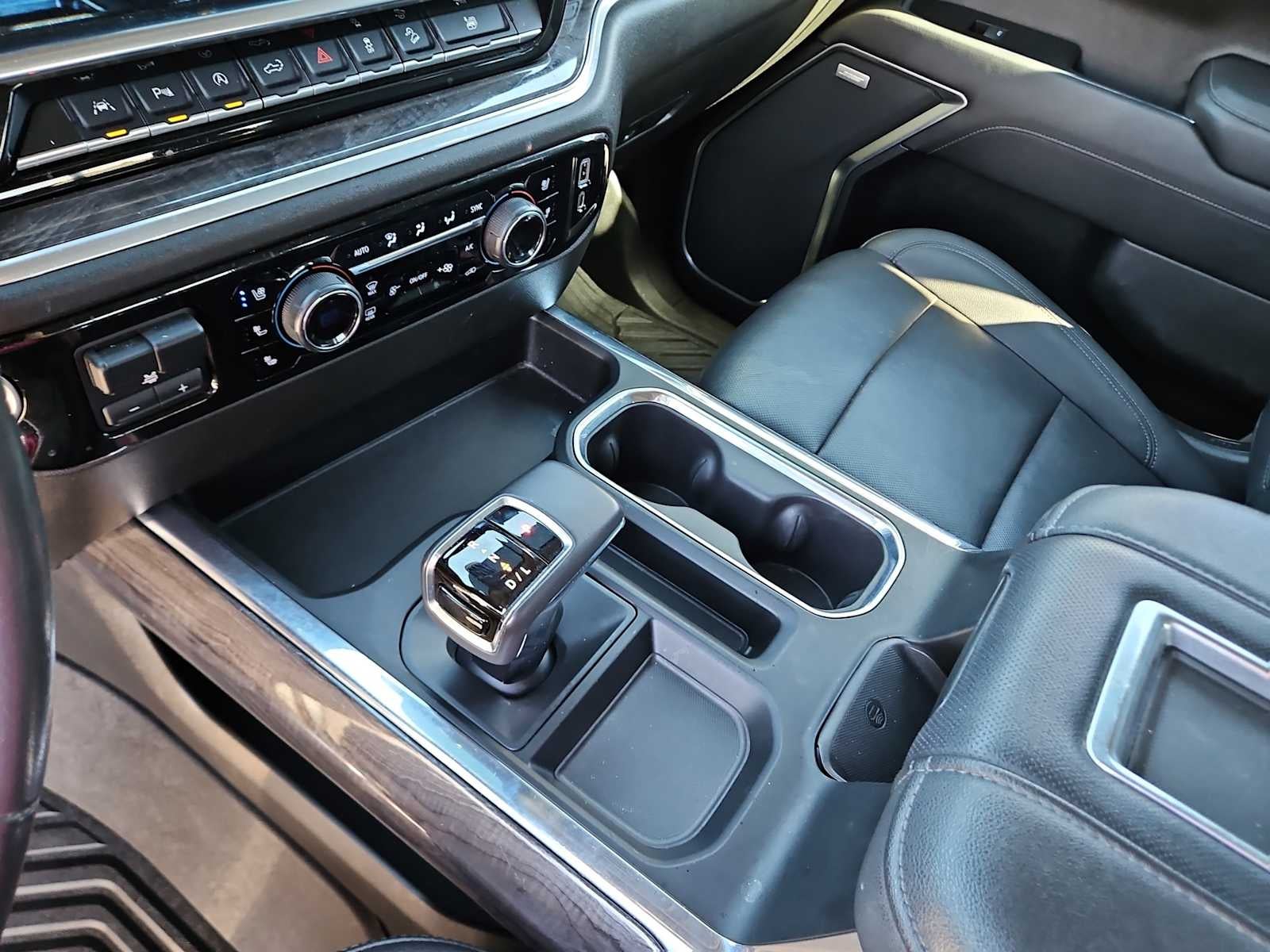 2022 Chevrolet Silverado 1500 4WD Crew Cab Short Bed LTZ