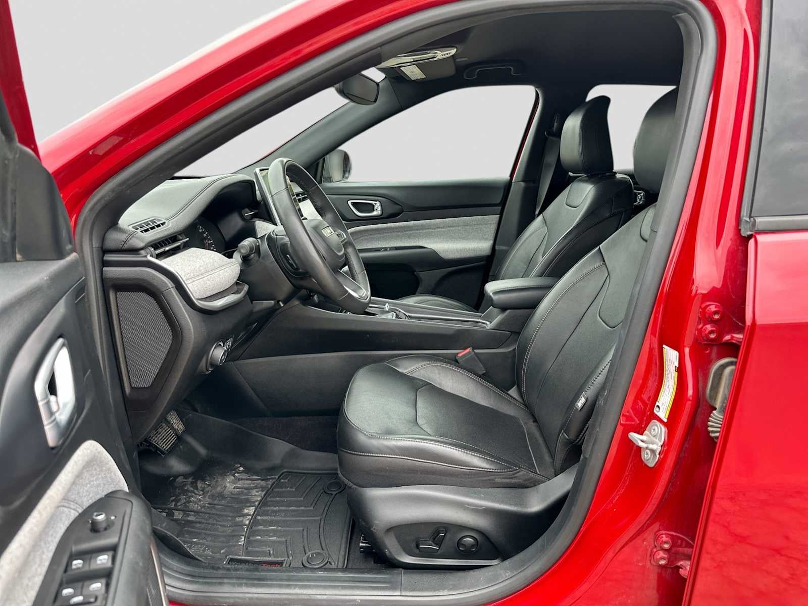 2023 Jeep Compass Latitude Lux FWD