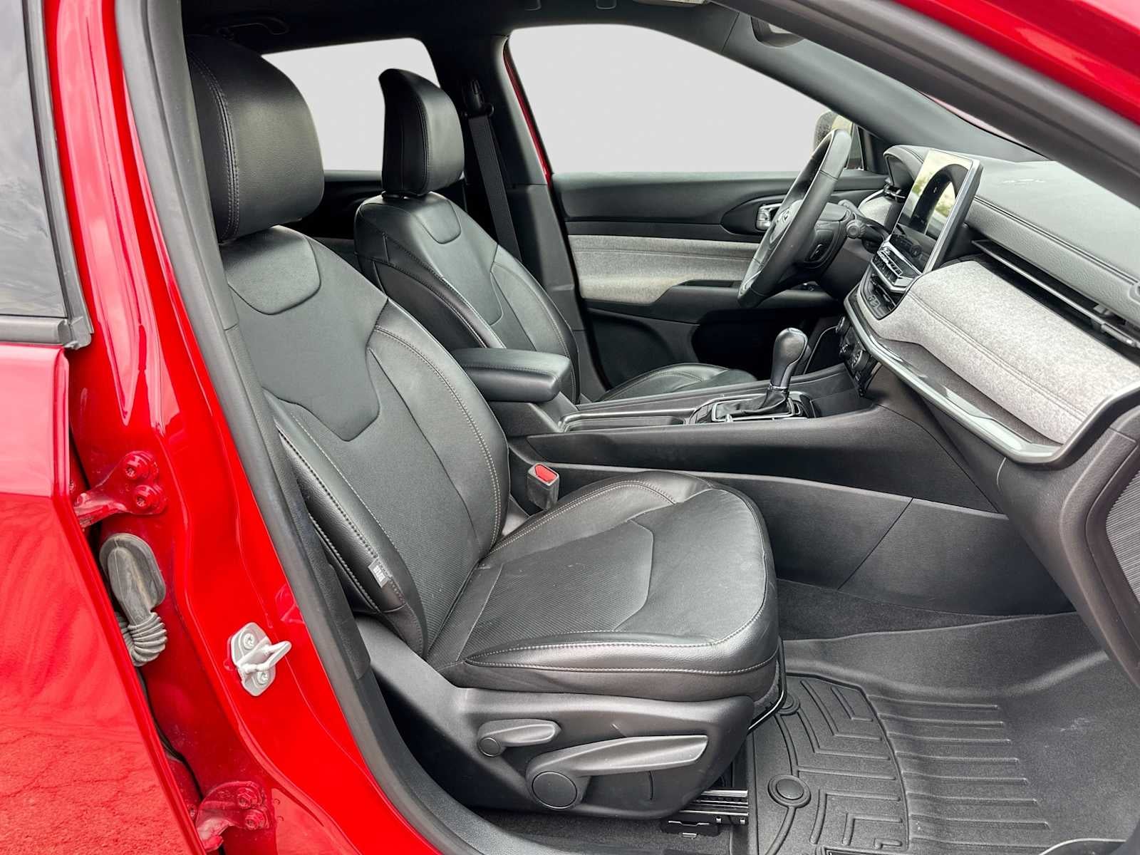 2023 Jeep Compass Latitude Lux FWD