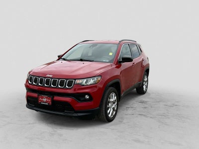 2023 Jeep Compass Latitude Lux FWD