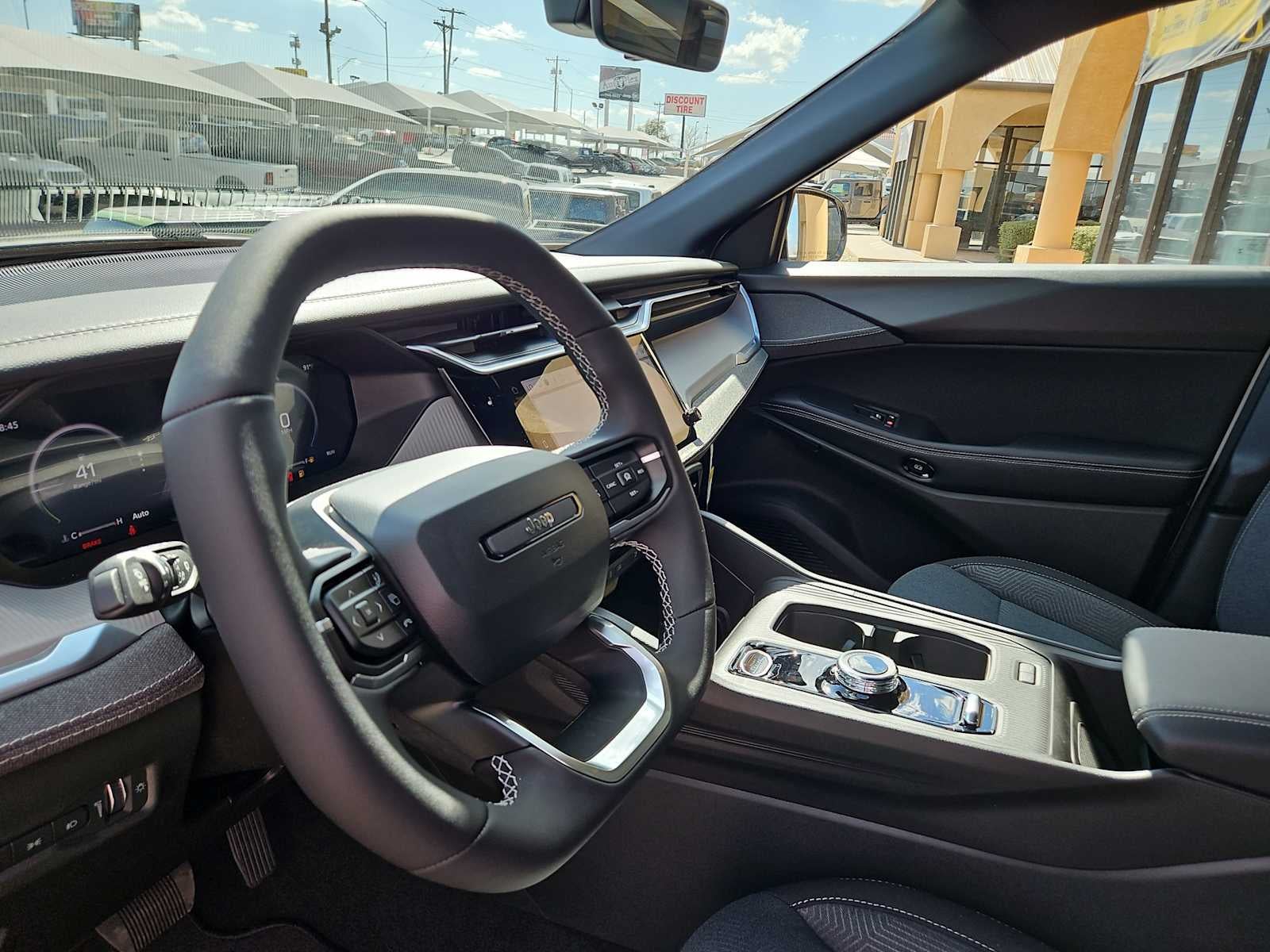 2026 Jeep Cherokee CHEROKEE LAREDO 4X4