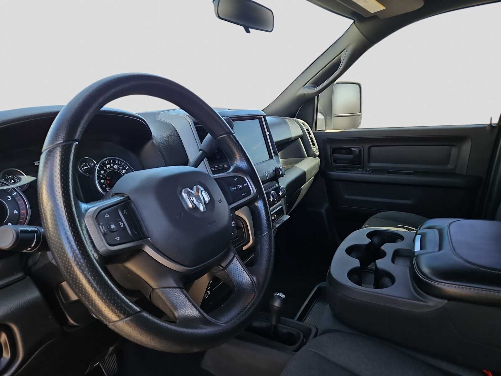 2024 RAM 3500 Tradesman Crew Cab 4x4 8' Box