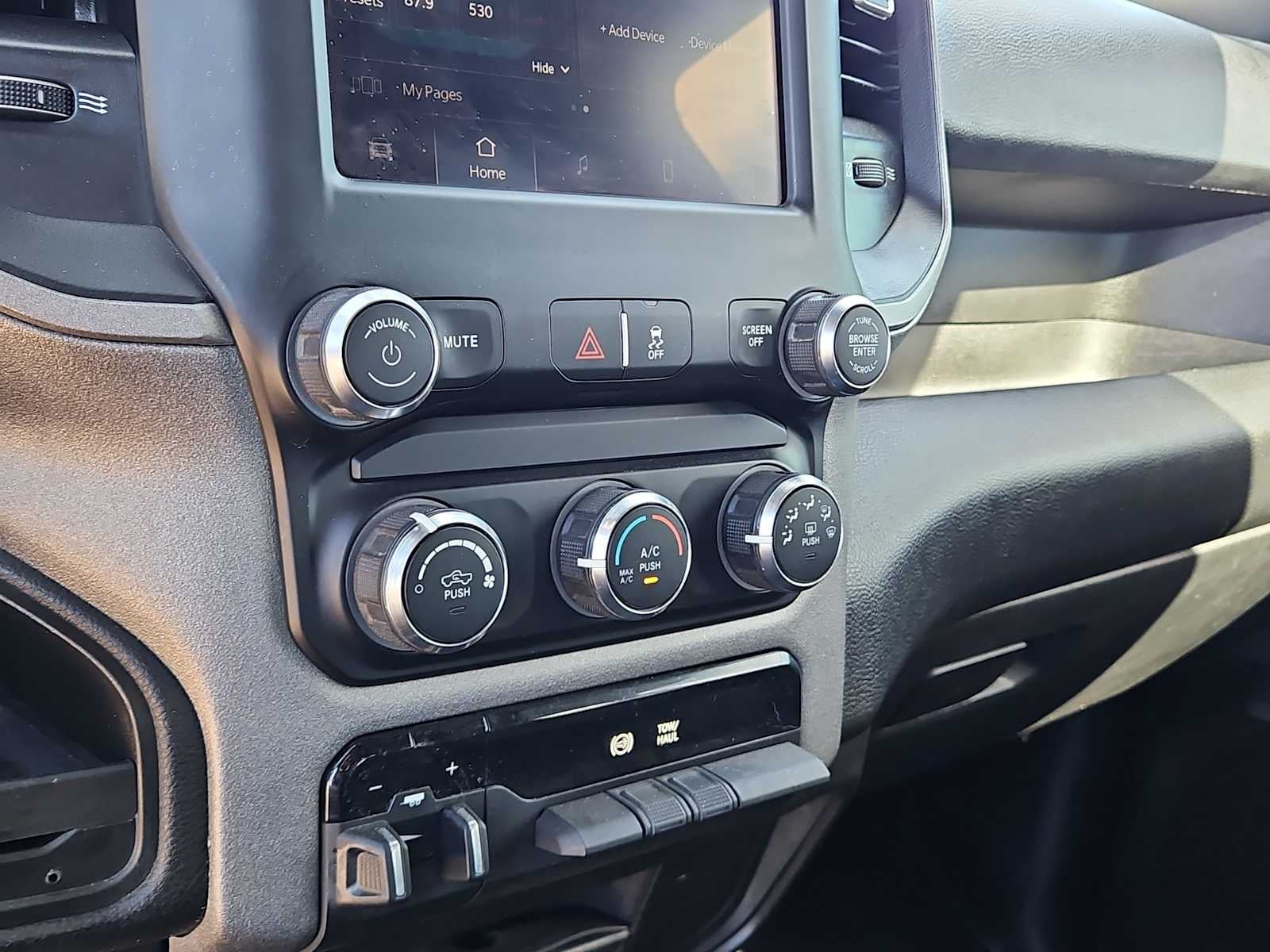 2024 RAM 3500 Tradesman Crew Cab 4x4 8' Box