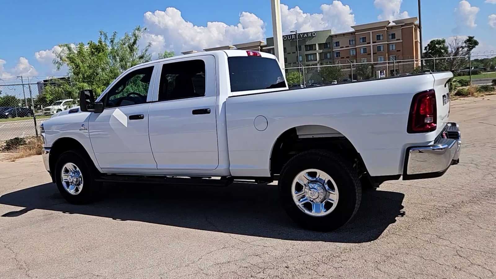 2026 RAM Ram 2500 RAM 2500 TRADESMAN CREW CAB 4X4 6'4' BOX