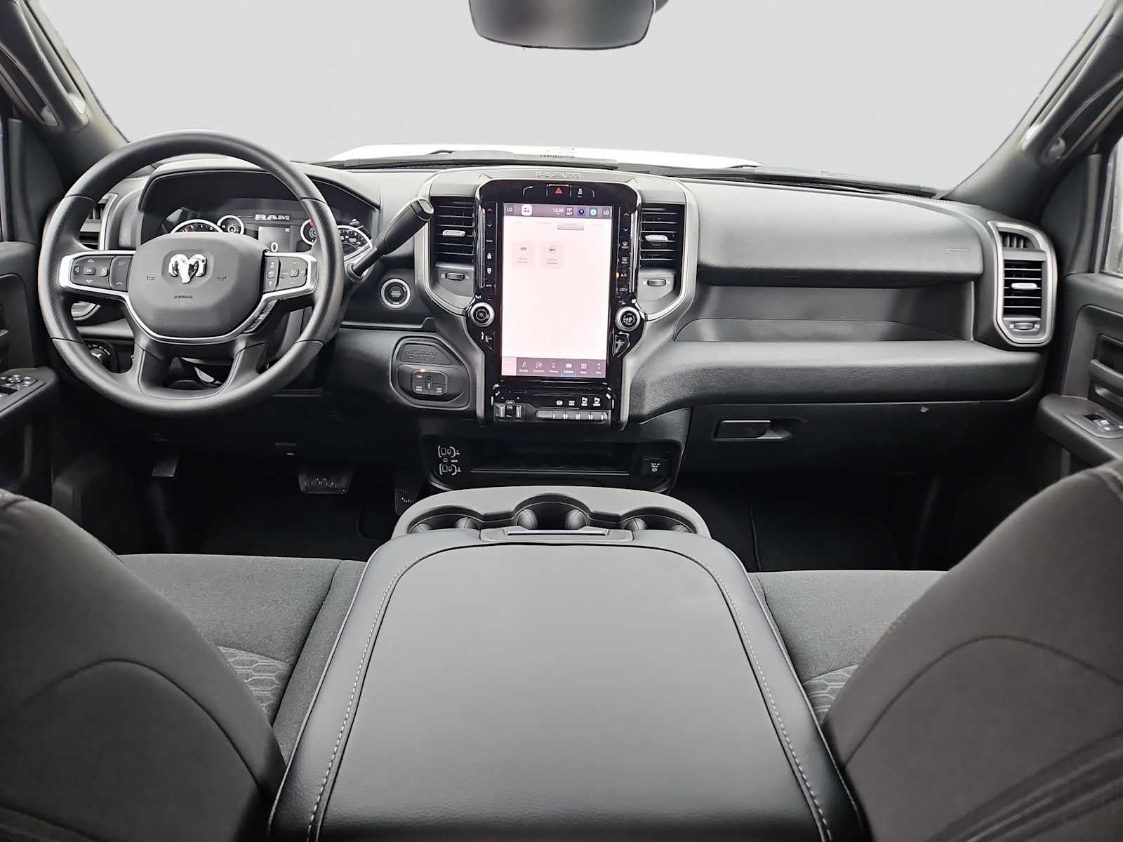 2026 RAM Ram 2500 RAM 2500 BLACK EXPRESS CREW CAB 4X4 6'4' BOX