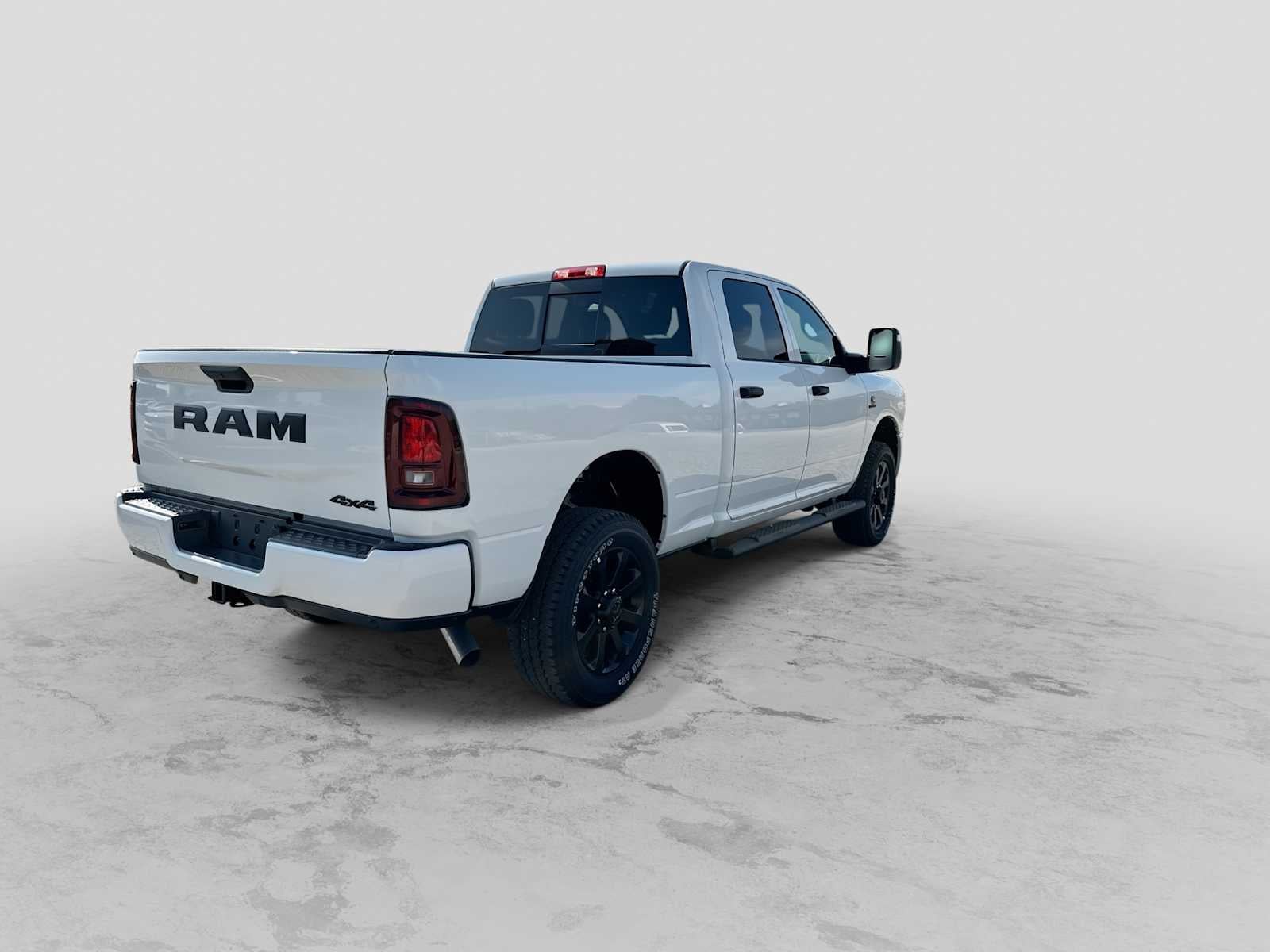 2026 RAM 2500 RAM 2500 BLACK EXPRESS CREW CAB 4X4 6'4' BOX
