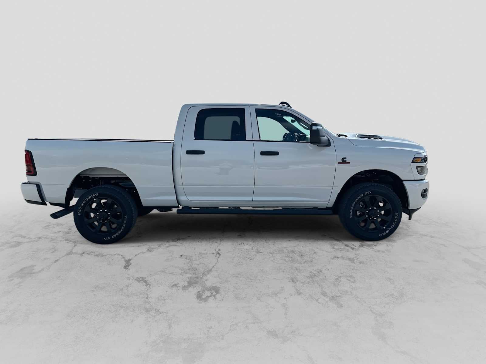 2026 RAM 2500 RAM 2500 BLACK EXPRESS CREW CAB 4X4 6'4' BOX