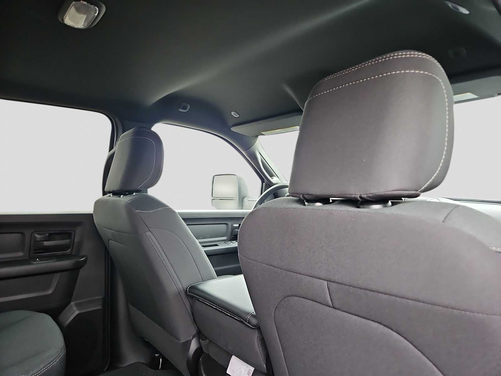 2026 RAM Ram 2500 RAM 2500 BLACK EXPRESS CREW CAB 4X4 6'4' BOX