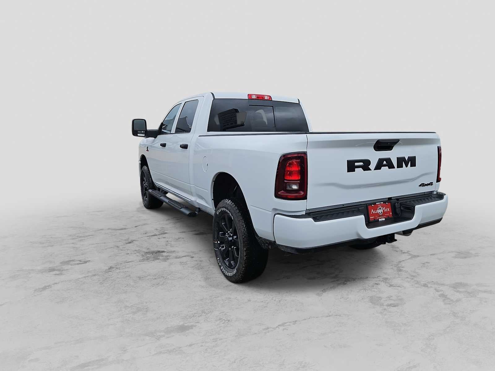 2026 RAM Ram 2500 RAM 2500 BLACK EXPRESS CREW CAB 4X4 6'4' BOX