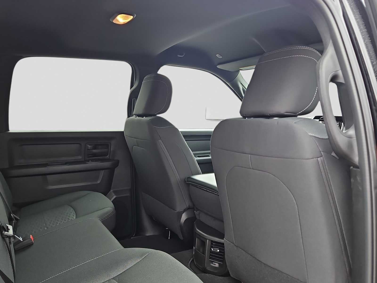 2026 RAM Ram 2500 RAM 2500 BLACK EXPRESS CREW CAB 4X4 6'4' BOX