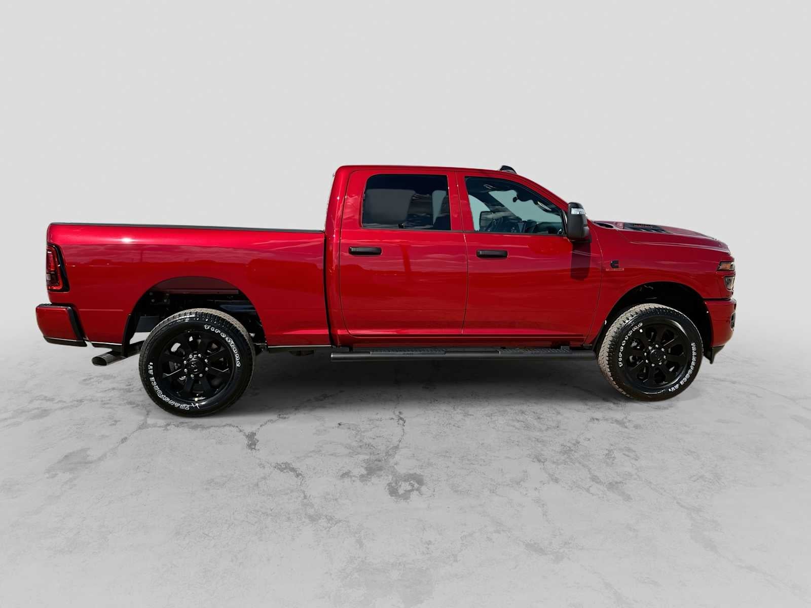 2026 RAM 2500 RAM 2500 BLACK EXPRESS CREW CAB 4X4 6'4' BOX