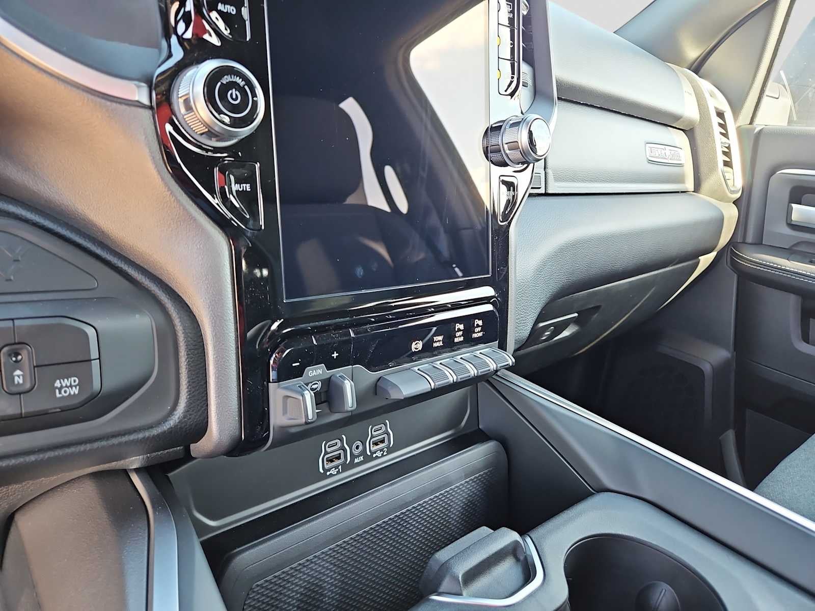 2026 RAM Ram 2500 RAM 2500 LONE STAR CREW CAB 4X4 6'4' BOX