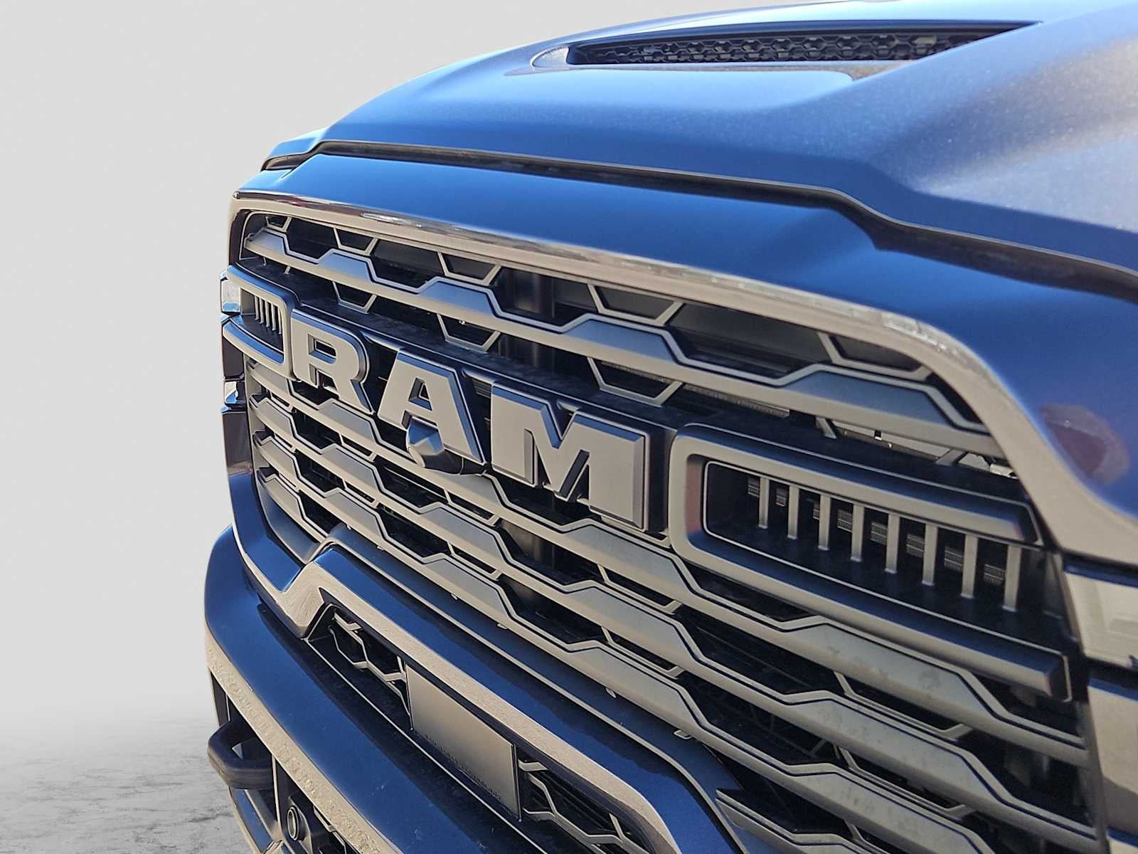 2026 RAM Ram 2500 RAM 2500 BLACK EXPRESS CREW CAB 4X4 8' BOX