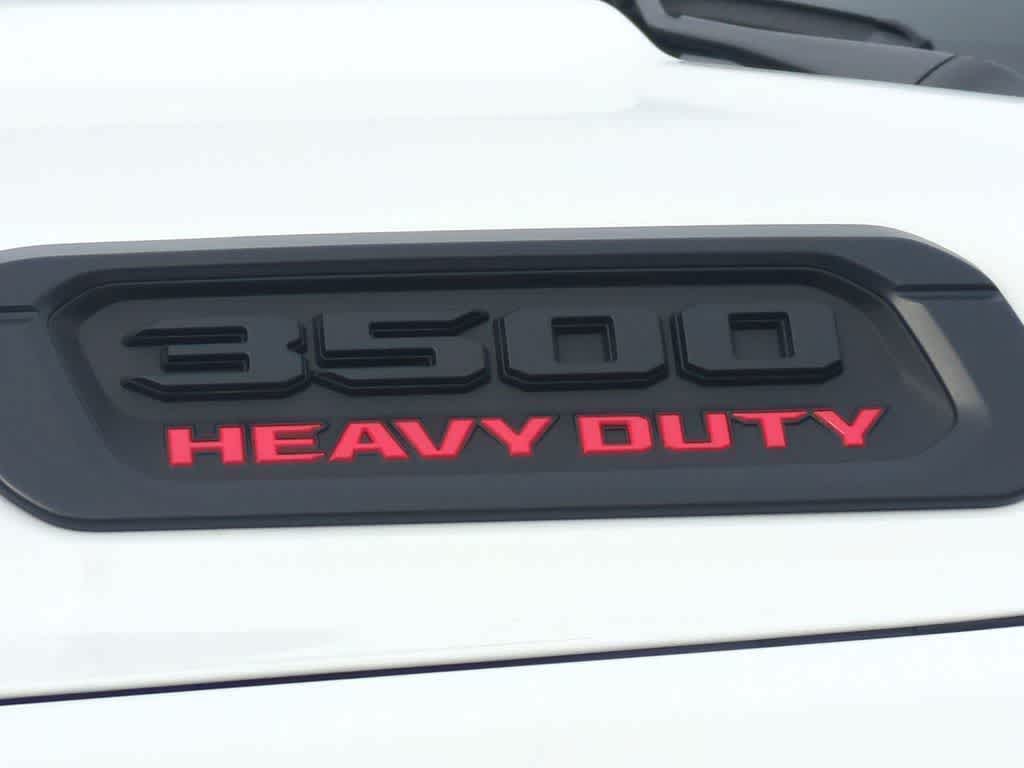 2026 RAM 3500 RAM 3500 TRADESMAN CREW CAB 4X4 8' BOX