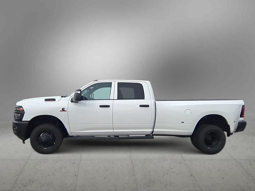 2026 RAM 3500 RAM 3500 TRADESMAN CREW CAB 4X4 8' BOX